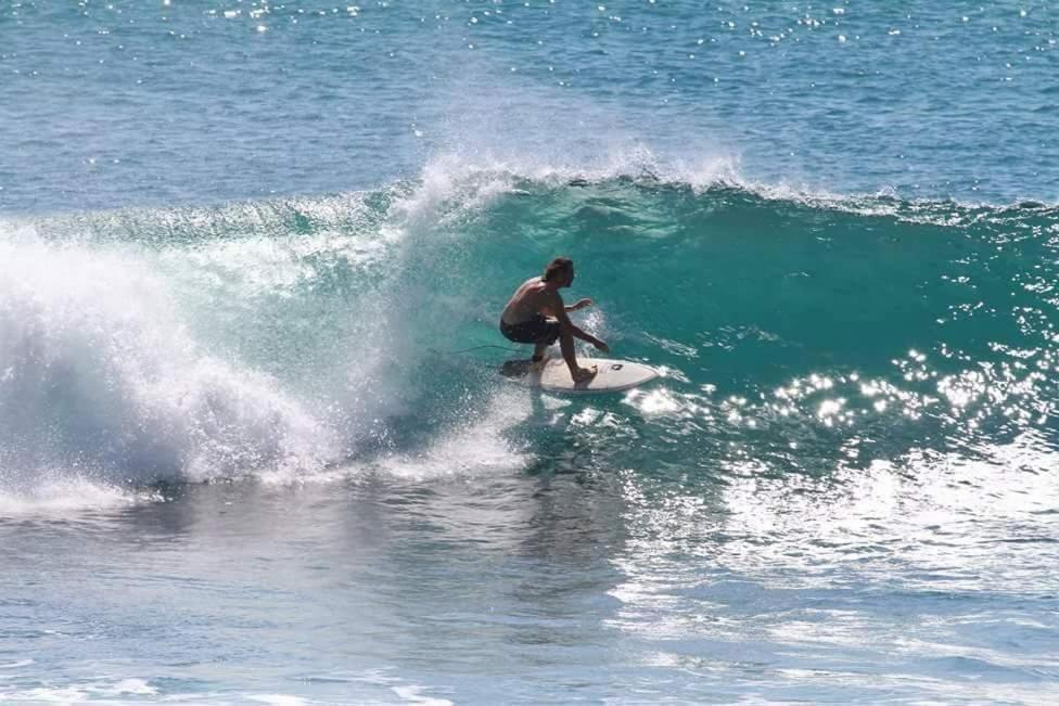 Sundance Surf Coconut Point Hotel Уелигама Екстериор снимка