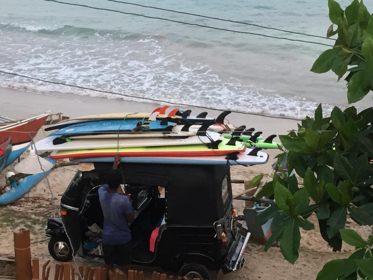Sundance Surf Coconut Point Hotel Уелигама Екстериор снимка